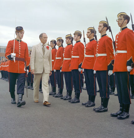 Prime Minister Pierre Trudeau inspects cadets