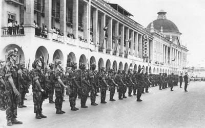 The Guard of Honour on arrival of the Paquete Vera Cruz, the standard of the RIL – Infantry Regiment of Luanda, Luanda, Angola.
