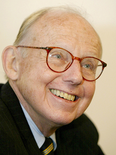 Harvard Professor Samuel Huntington during an interview with Reuters in Chile, 7 August 2002.