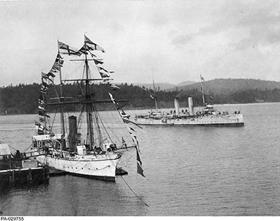 HMCS Shearwater and HMCS Rainbow in 1910.