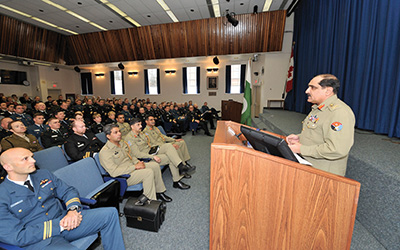 Pakistani Chief of the Defence Staff addressing JCSP course